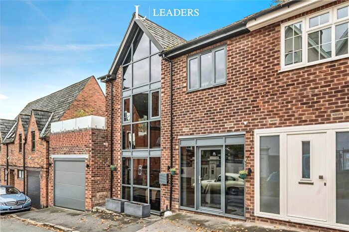 3 Bedroom Semi Detached House For Sale In Lenton Avenue, The Park, Nottingham, NG7