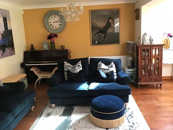 3 Bedroom Semi-Detached House For Sale In West Way, Beaconsfield, HP9