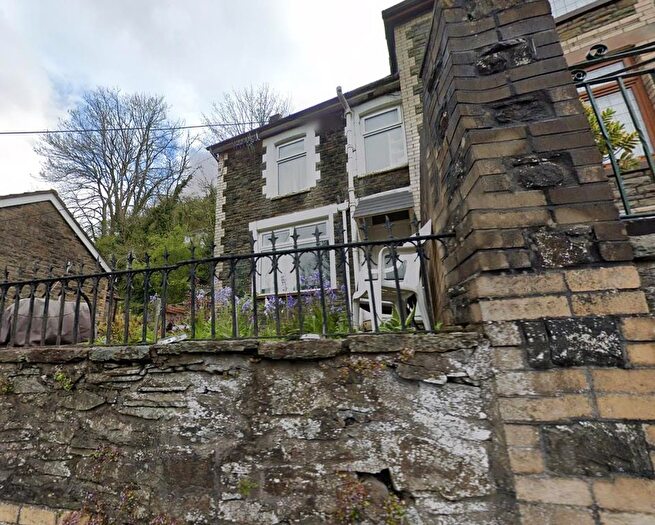 2 Bedroom Semi-Detached House For Sale In Rhyswg Road, Abercarn, NP11