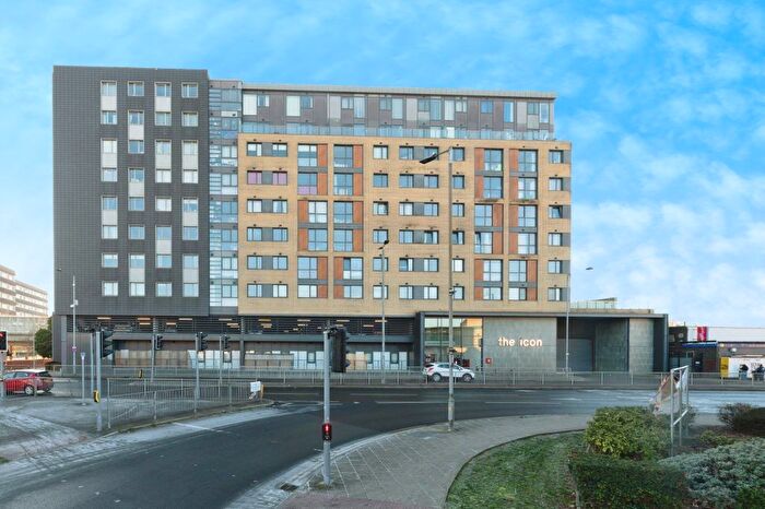 1 Bedroom Flat For Sale In The Icon, Southernhay, Basildon, SS14