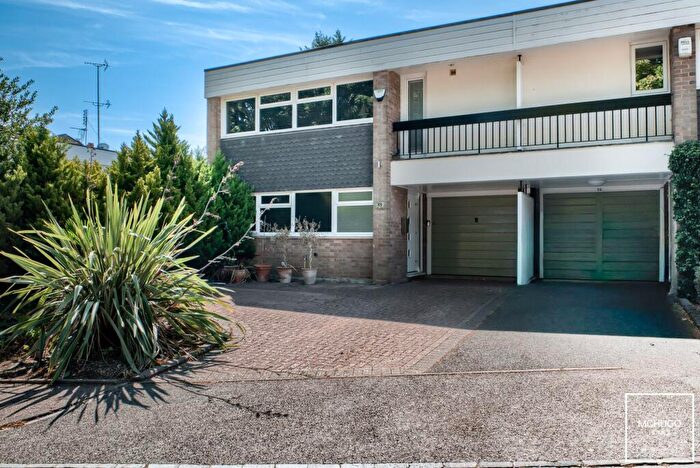 3 Bedroom End Of Terrace House For Sale In Estria Road, Birmingham, B15
