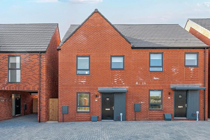 3 Bedroom Semi-Detached House To Rent In Bedroom Semi Detached House In Elder Drive, Houghton Regis, LU5