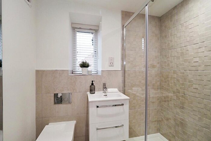 5 Bedroom Detached House For Sale In Commerce Street, Melbourne, Derby, DE73