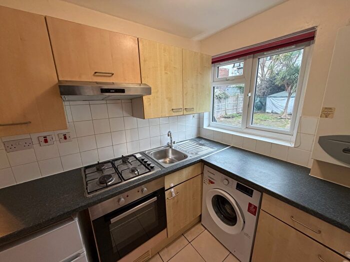 1 Bedroom Flat To Rent In Polworth Road, Streatham, SW16