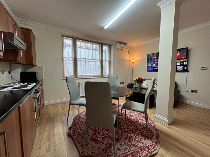2 Bedroom Flat To Rent In Cromwell Road, London, SW7