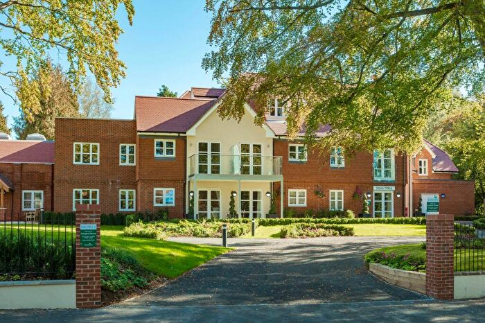2 Bedroom Retirement Property For Sale In Westhall Road, Langton House, CR6