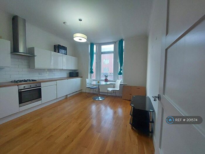 1 Bedroom Flat To Rent In Deptford Broadway, London, SE8