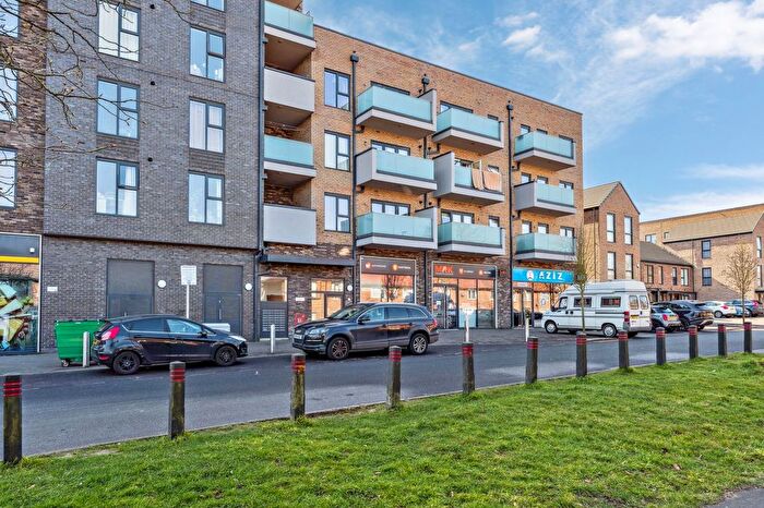 1 Bedroom Flat For Sale In Fairfield Avenue, Watford, WD19