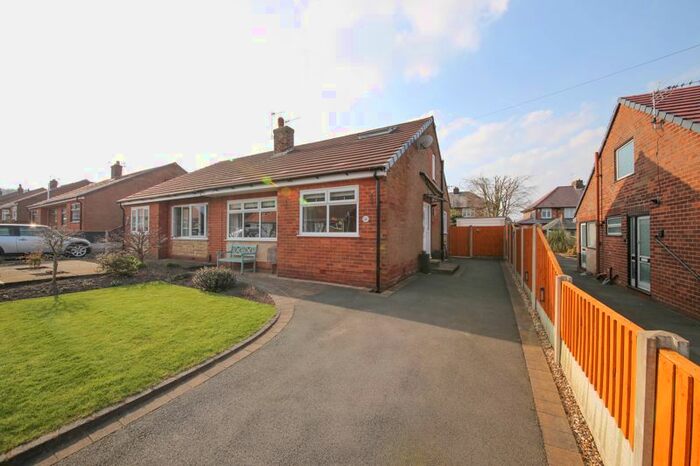 2 Bedroom Semi-Detached Bungalow For Sale In Sycamore Drive, Winstanley, Wigan, WN3