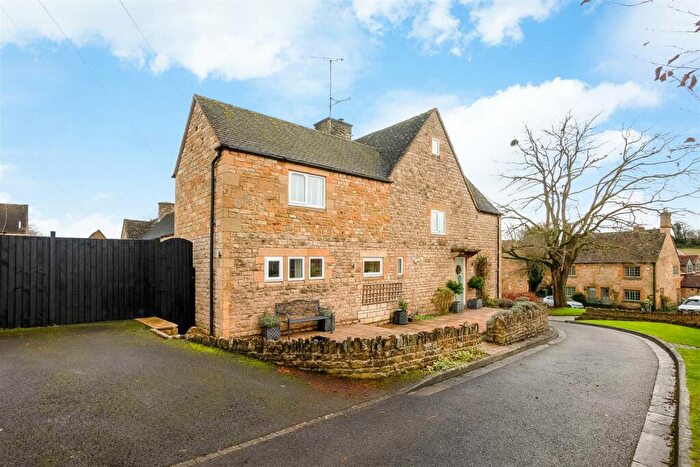 4 Bedroom Semi-Detached House For Sale In Littleworth, Chipping Campden, GL55