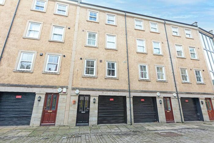 3 Bedroom Terraced House To Rent In River Street, Lancaster, LA1