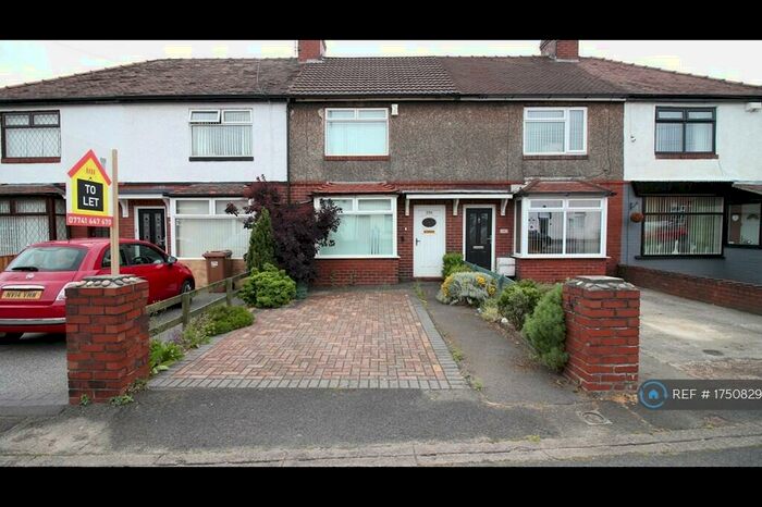 2 Bedroom Terraced House To Rent In Huddersfield Road, Stalybridge, SK15