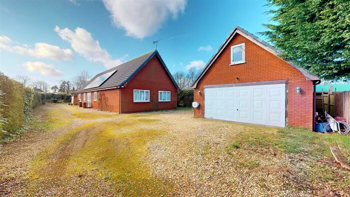 3 Bedroom Detached Bungalow For Sale In Coach Road, Bickerstaffe, Ormskirk, L39