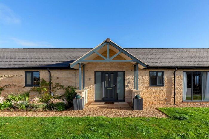 2 Bedroom Semi-Detached Bungalow For Sale In Cricklade |, SN6