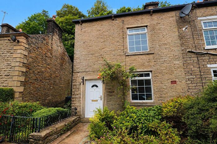 3 Bedroom Terraced House To Rent In Burnley Road, Rossendale, BB4