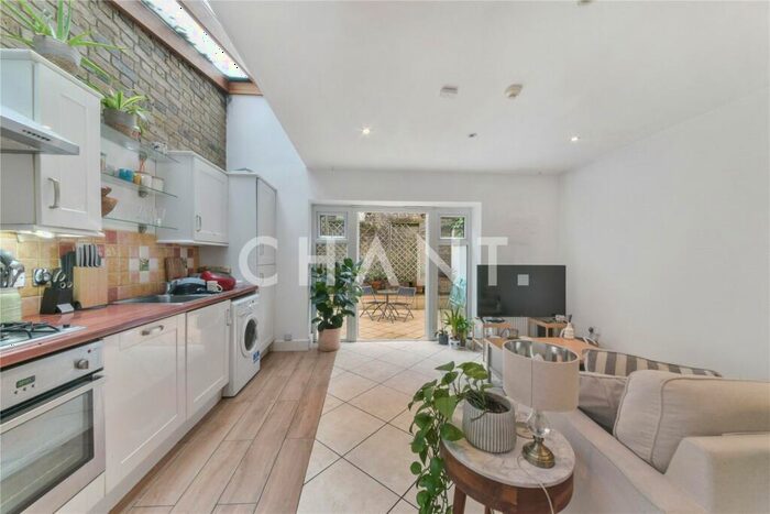 2 Bedroom Apartment To Rent In Bridport Place, Old Street, London, N1