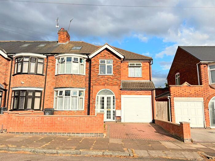 6 Bedroom Semi Detached House For Sale In Trueway Road, Evington, Leicester, LE5