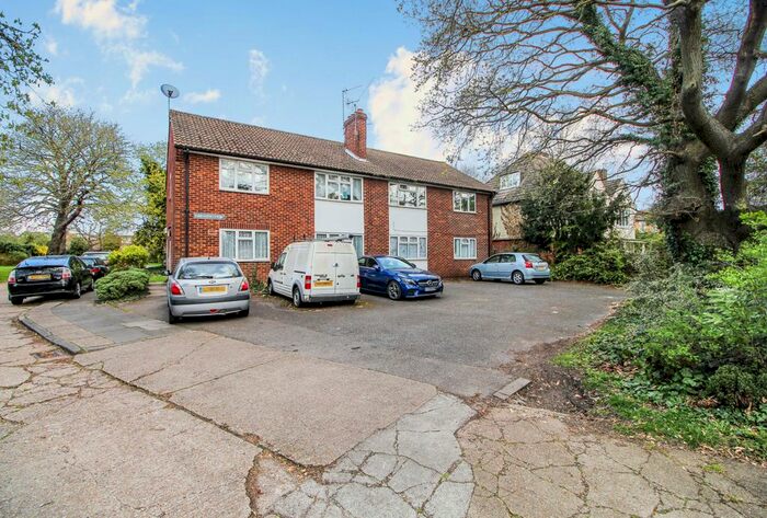 2 Bedroom Maisonette To Rent In Oaklands Court, Harrow Road, Wembley, HA0