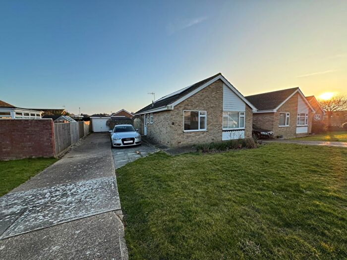 2 Bedroom Flat To Rent In Tolkien Road, Eastbourne, BN23