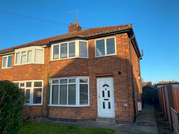3 Bedroom Semi-Detached House To Rent In Hemlock Avenue, Huntington, York YO31