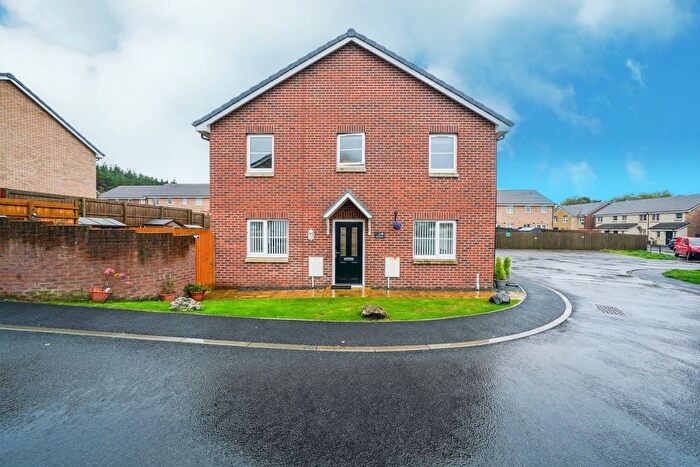 2 Bedroom Semi-Detached House For Sale In Scotts Road, Swansea, SA1