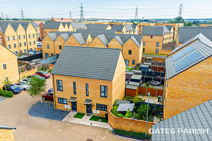 2 Bedroom Semi-Detached House For Sale In Montague Street, Rainham, RM13