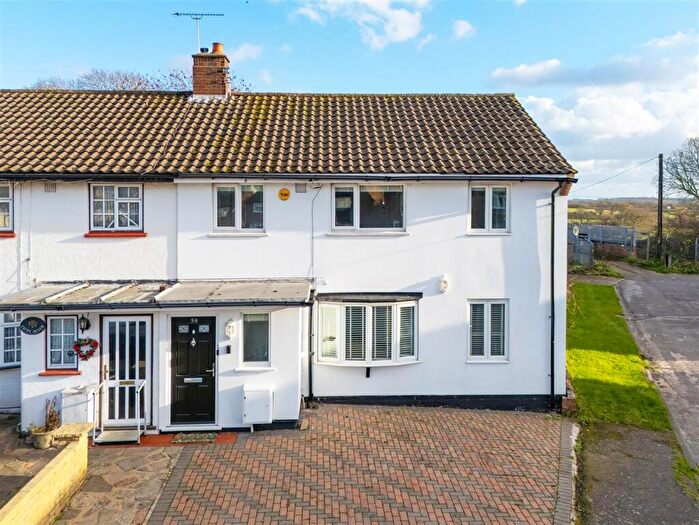 4 Bedroom End Of Terrace House For Sale In Green Glade, Theydon Bois, Epping, CM16