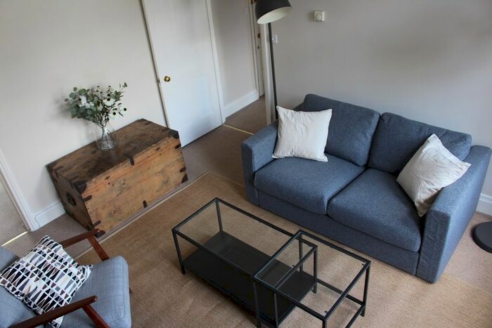 1 Bedroom Flat To Rent In Edith Road, London, W14