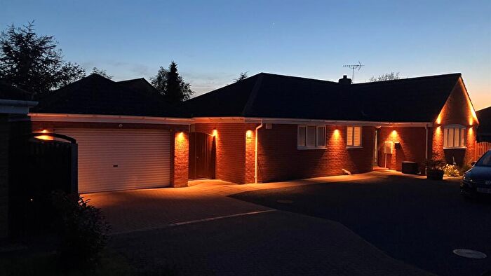 4 Bedroom Detached Bungalow For Sale In Annabelle Avenue, Manea, March, PE15