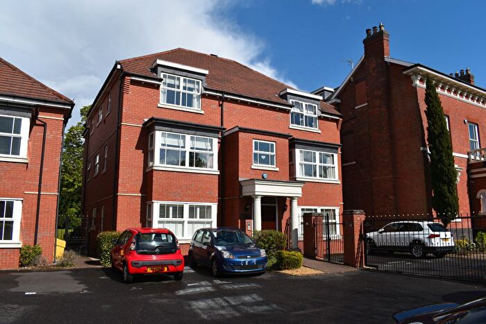 2 Bedroom Flat To Rent In Birmingham Road, Sutton Coldfield, B72