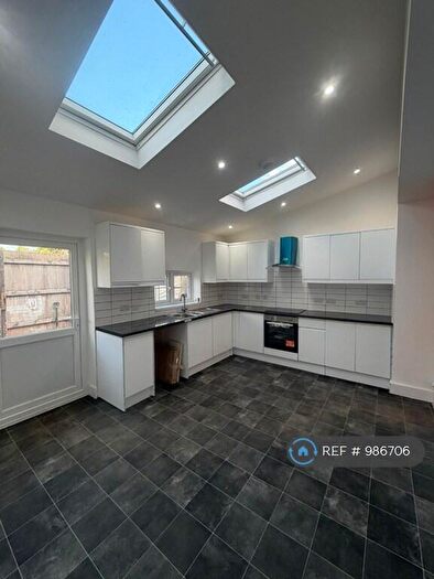 5 Bedroom Terraced House To Rent In Galpins Road, Thornton Heath, CR7