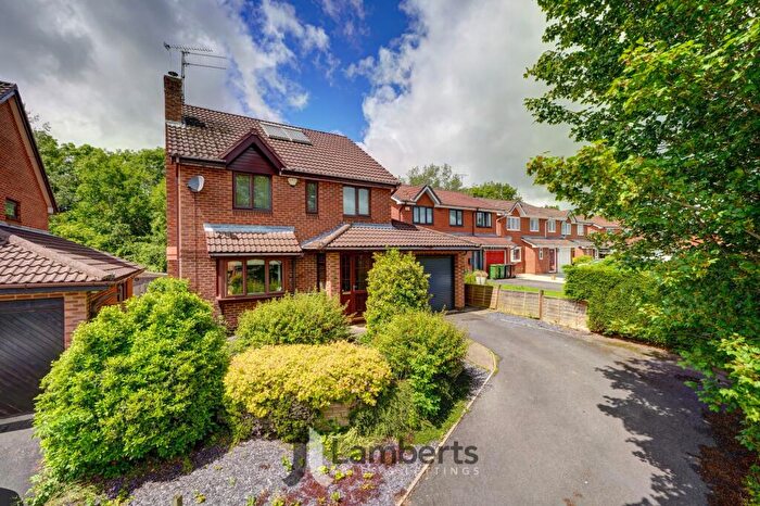4 Bedroom Detached House For Sale In Longfellow Close, Redditch, B97