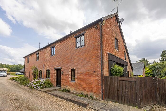 4 Bedroom Semi-Detached House To Rent In The Granary, Dingleden, Benenden, TN17