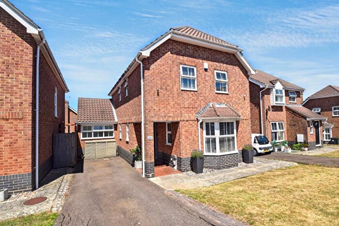 5 Bedroom Detached House For Sale In Chiltern Close, Eastbourne, BN23