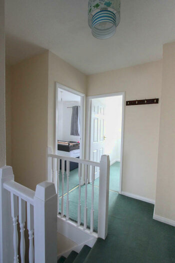 3 Bedroom End Of Terrace House For Sale In Batemans Road, Brighton, BN2