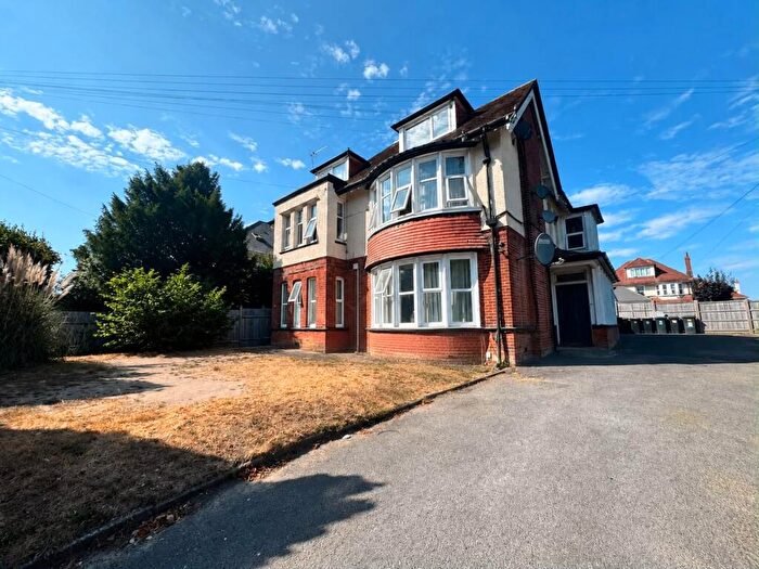 1 Bedroom Flat To Rent In Milton Road, Bournemouth, BH8