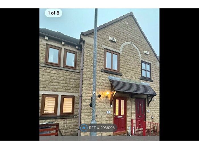 3 Bedroom Terraced House To Rent In Highfield Court, Liversedge, WF15
