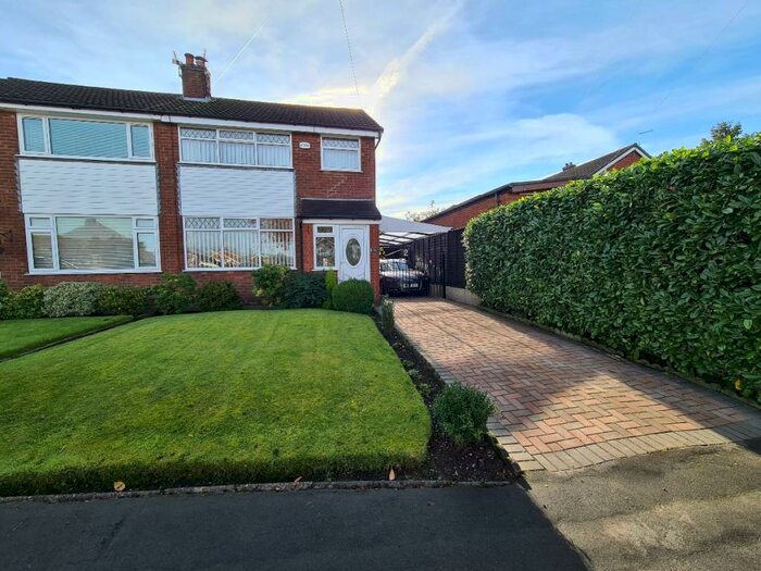 Houses for sale & to rent in BL4 8QG, Manchester Road, Kearsley Bolton