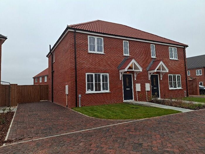 3 Bedroom Semi-detached House For Sale In Malsters Drive, Horncastle, LN9