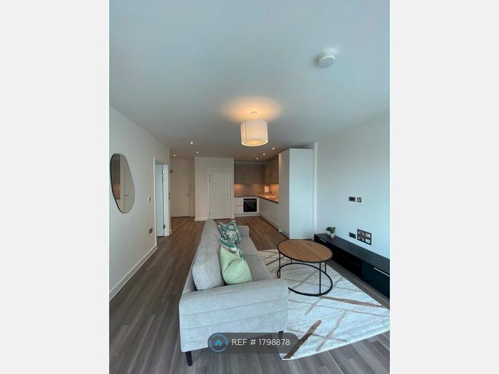 1 Bedroom Flat To Rent In Audax Heights, London, E20