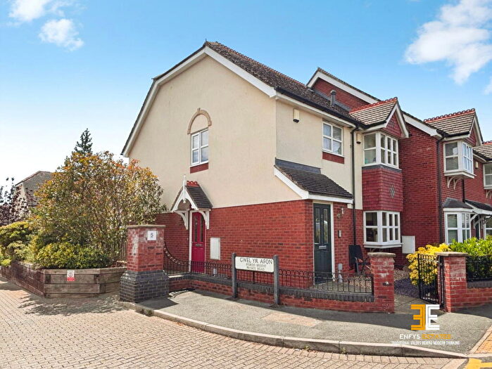 2 Bedroom Flat For Sale In Conwy Road, Llandudno Junction, LL31