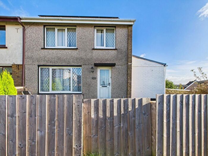 3 Bedroom Semi Detached House For Sale In Llanddyri, Felinfoel, Llanelli, SA14
