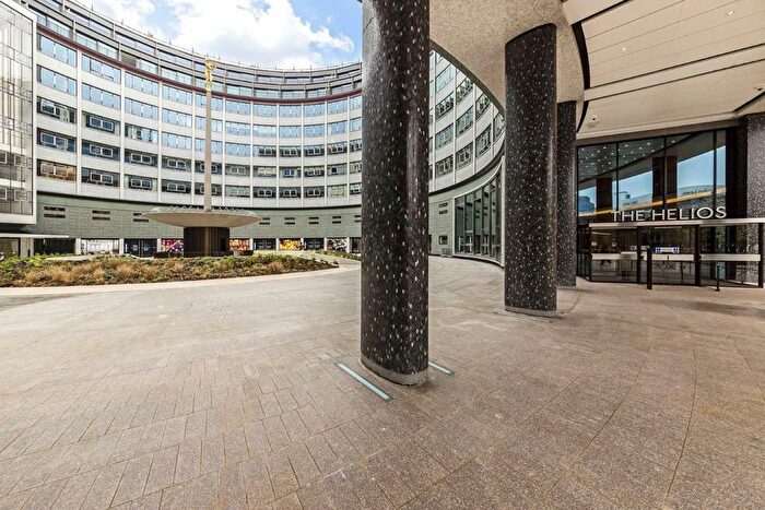 2 Bedroom Flat To Rent In Wood Lane, Wood Lane, W12