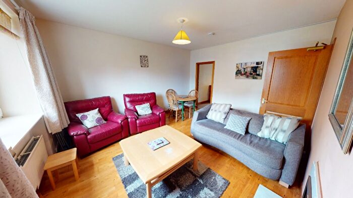 3 Bedroom Flat To Rent In Willowbank Road, City Centre, Aberdeen, AB11