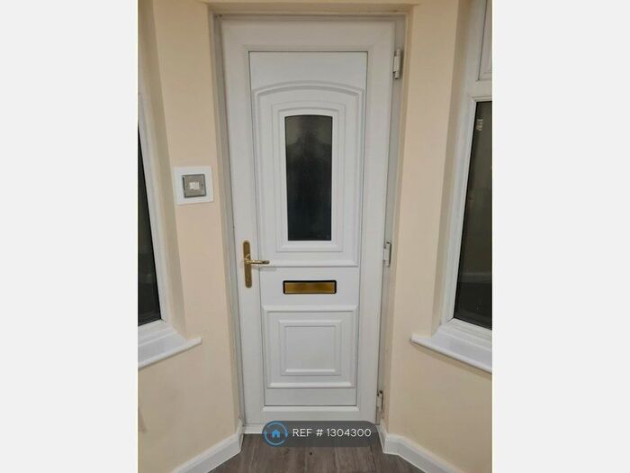 1 Bedroom Flat To Rent In A Grove Road, Luton1 LU1