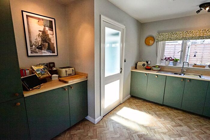 2 Bedroom Detached Bungalow For Sale In Lindale, Grange-Over-Sands, LA11