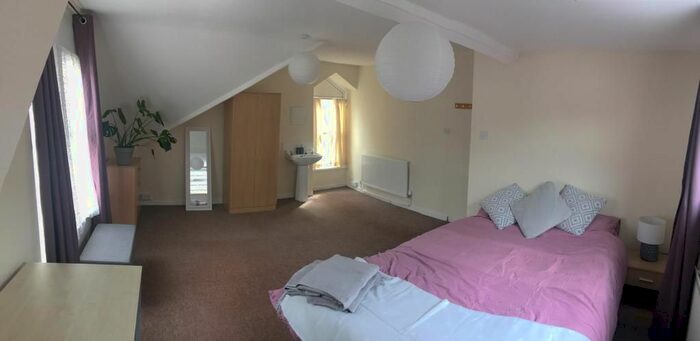 4 Bedroom Terraced House To Rent In Brunswick Street, Swansea SA1