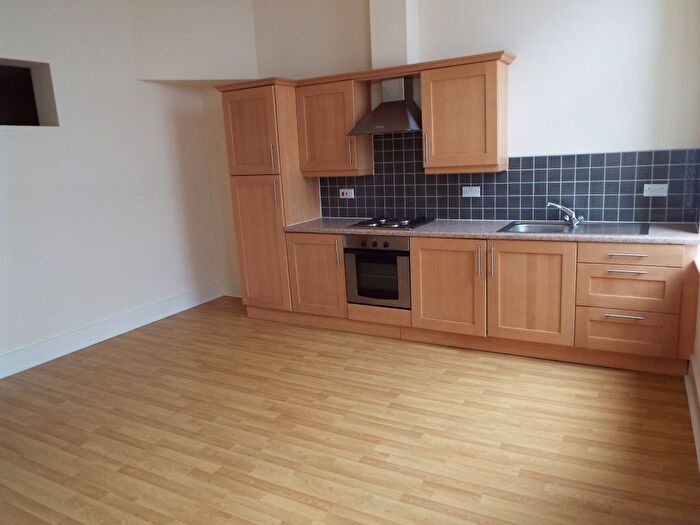 1 Bedroom Flat To Rent In Landown House, Halifax, HX1