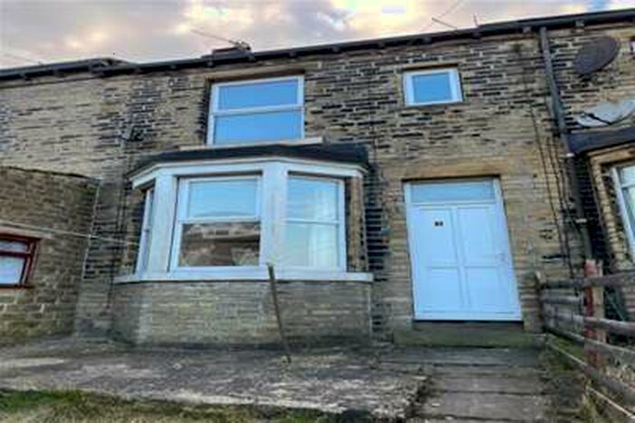 2 Bedroom House To Rent In Staverton Street, Halifax, HX2