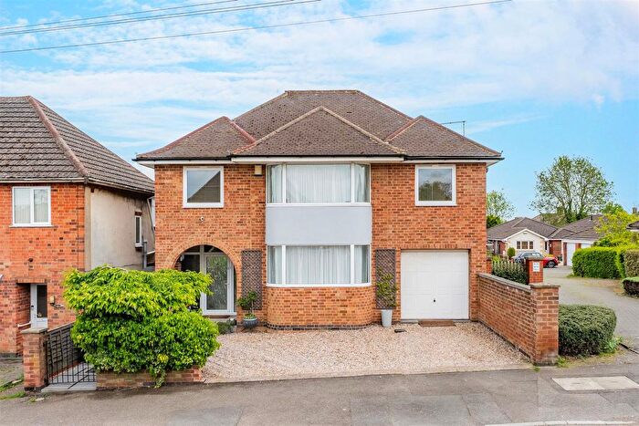 4 Bedroom Detached House For Sale In , Pipers Hill Road, Kettering, NN15